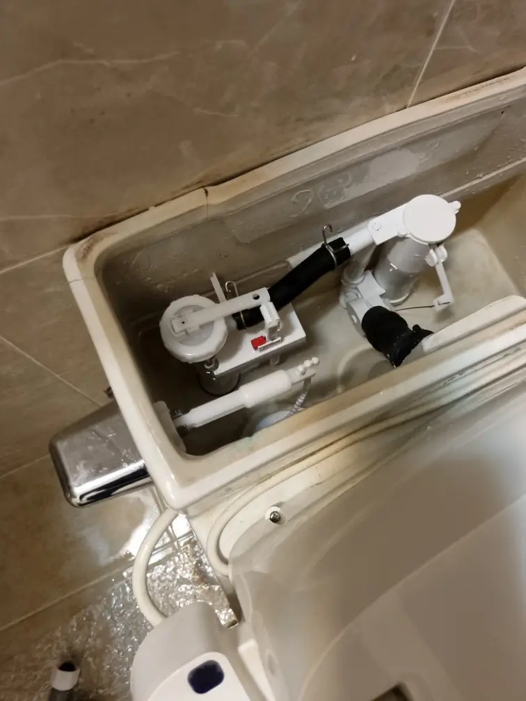 변기 부속품 교체 7